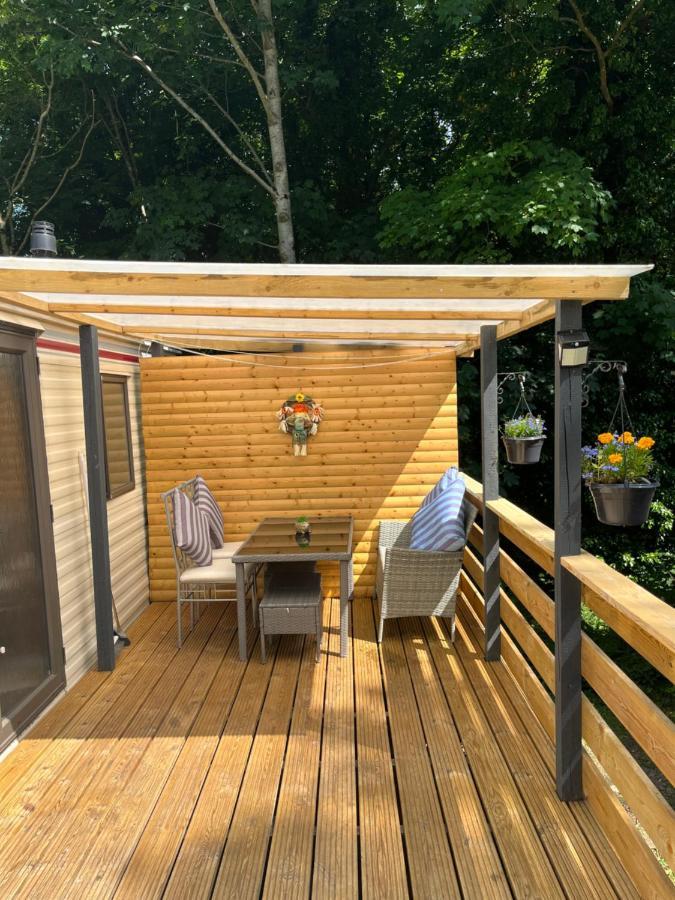 Unique Caravan With Outdoor Space Ballantrae Exterior foto